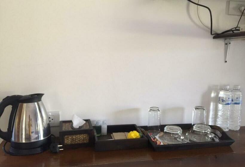 호스텔 Jeerang Countryside Resort