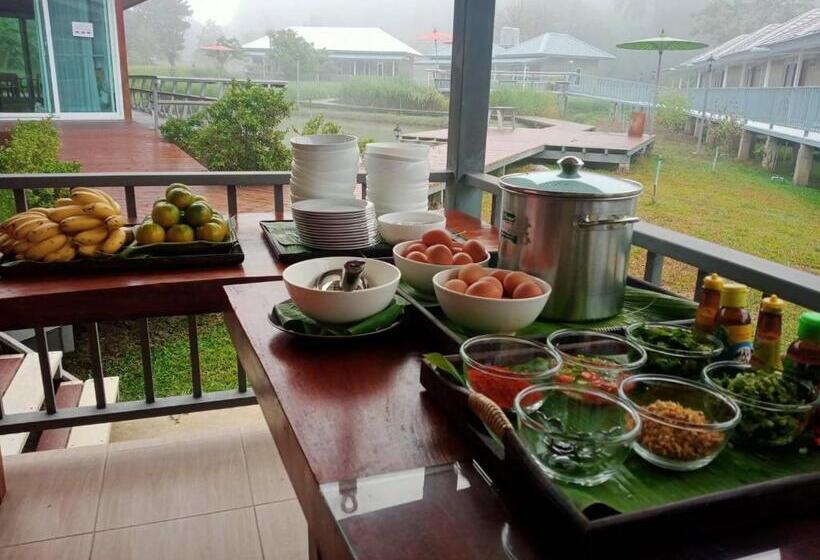 호스텔 Jeerang Countryside Resort