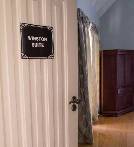 Aamiaismajoitus (B&B) Churchill House