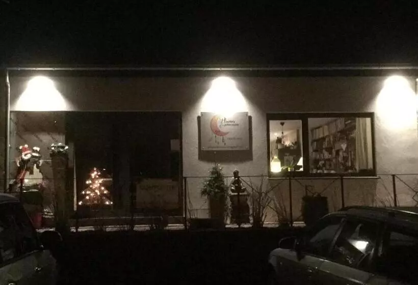 ベッドアンドブレックファースト Plumes Et Pinceaux