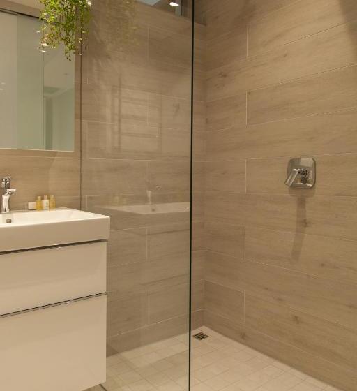 בית מלון כפרי 117 On Strand Luxury Apartments