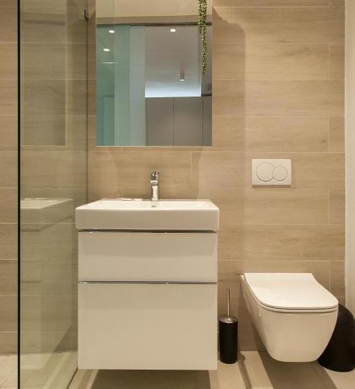 בית מלון כפרי 117 On Strand Luxury Apartments