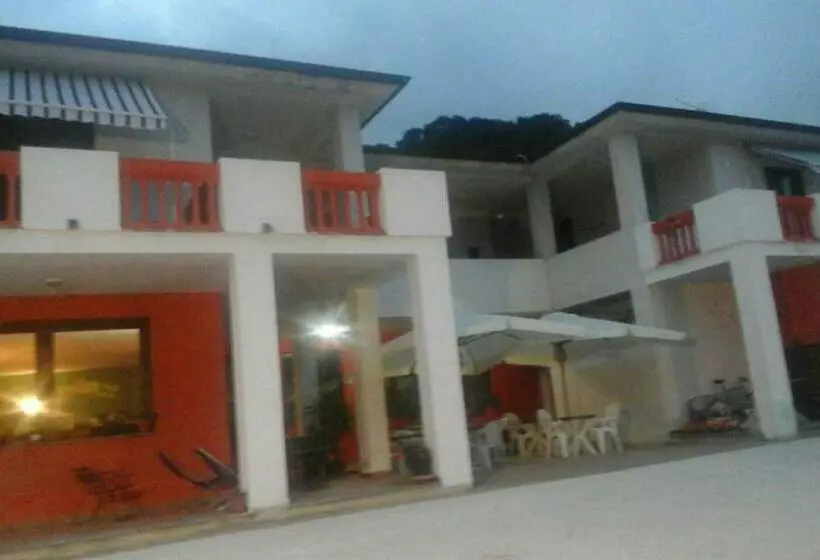 Hotelli Country House Sul Bussento