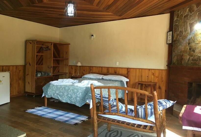 פנסיון Pousada Algama