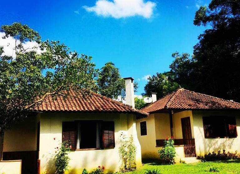 פנסיון Pousada Algama