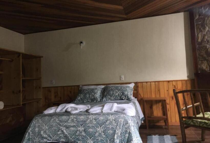 פנסיון Pousada Algama