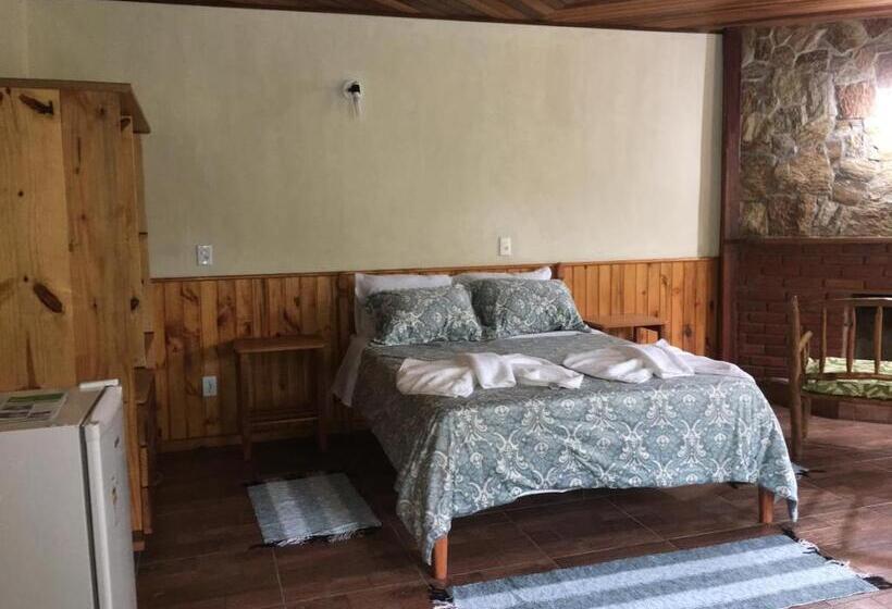 פנסיון Pousada Algama