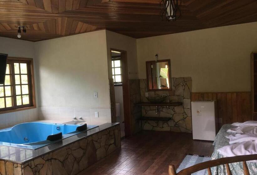 פנסיון Pousada Algama