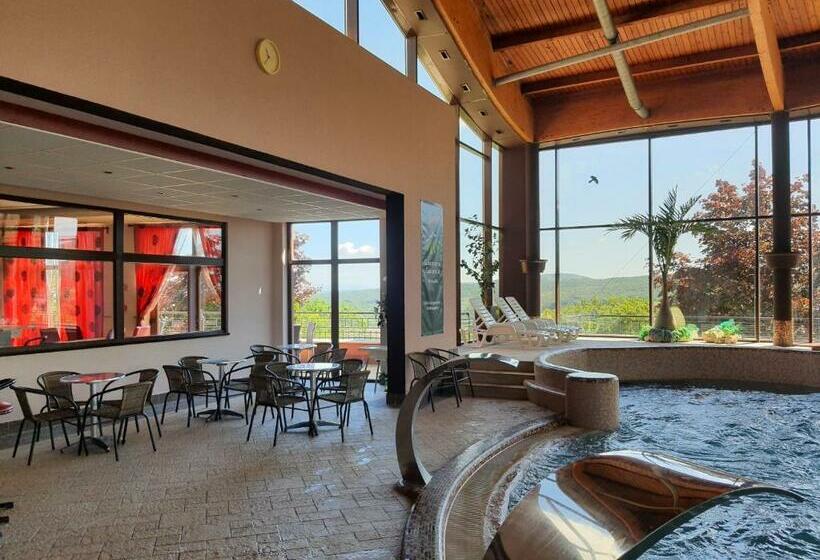 River Lux Apartman Dunaszentmiklós