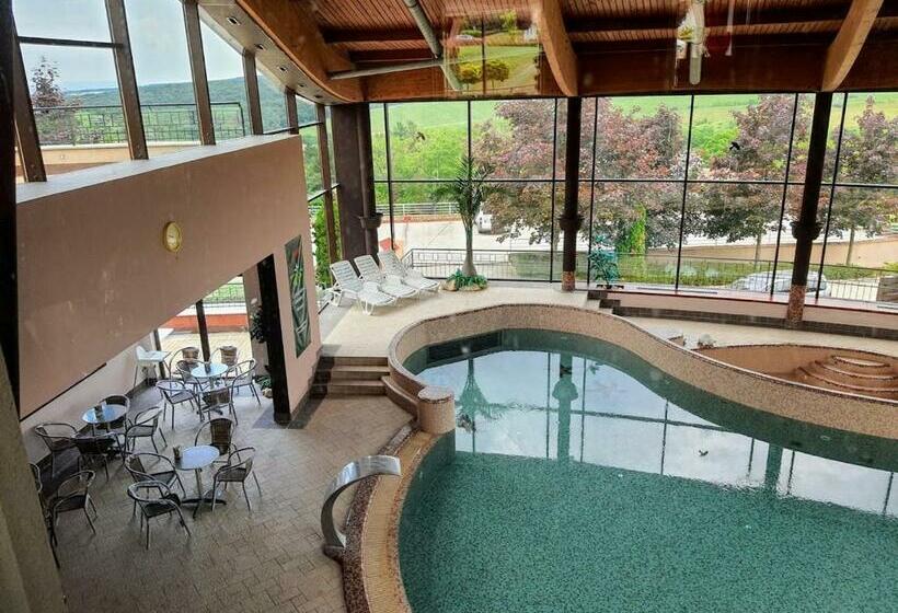 River Lux Apartman Dunaszentmiklós