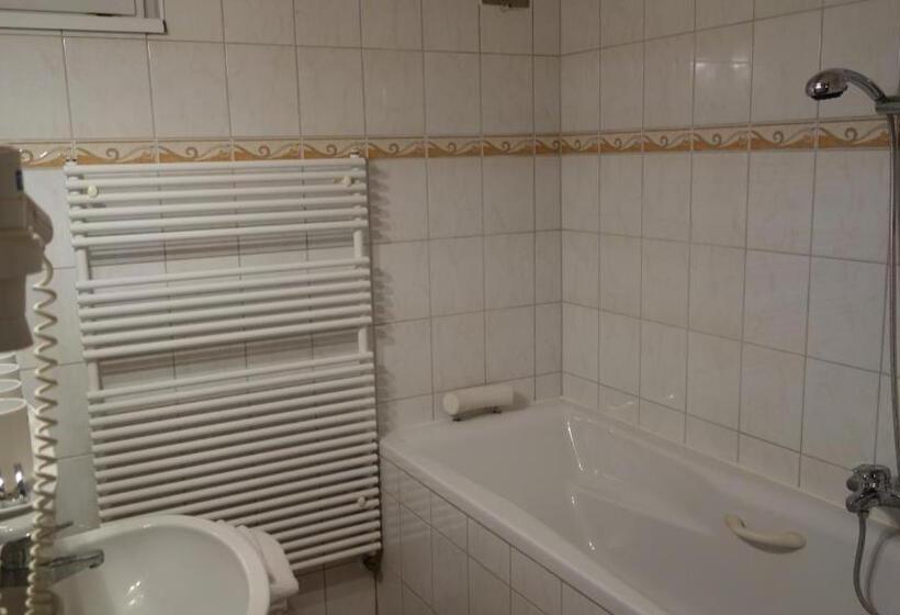 River Lux Apartman Dunaszentmiklós
