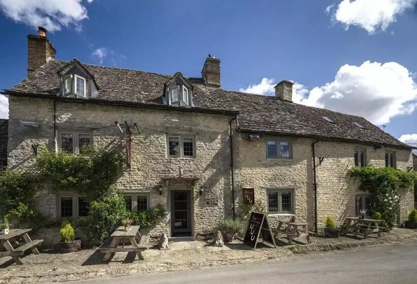 ユースホステル The Maytime Inn