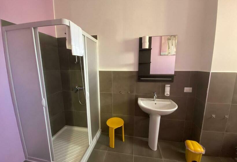 تختخواب و صبحانه Campobasso 30e