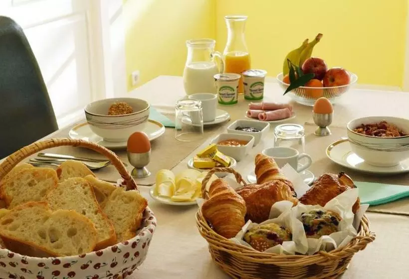 Aamiaismajoitus (B&B) Champ De Foire