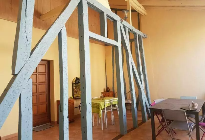 ベッドアンドブレックファースト Le Patio De L Oustal