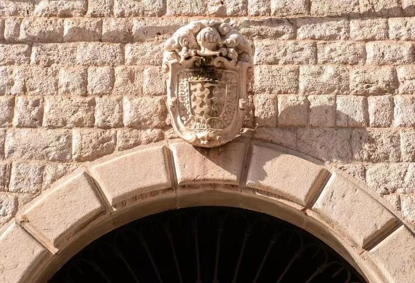 Aamiaismajoitus (B&B) Milcovich Suites