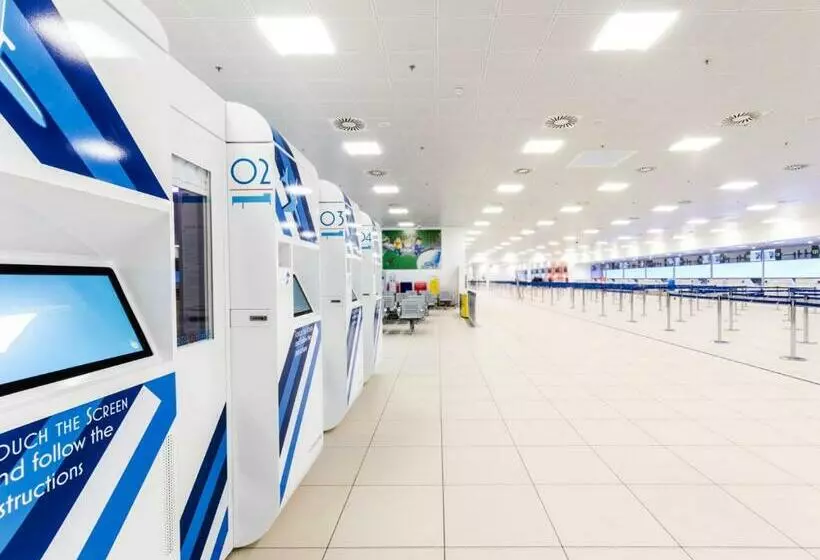 カプセルホテル Resting Pods   Zzzleepandgo Vce Venice Airport