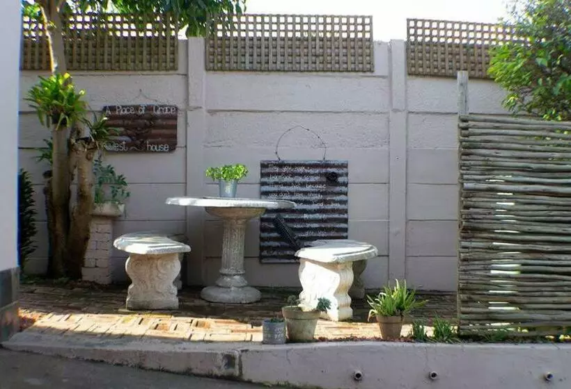 پانسیون A Place Of Grace