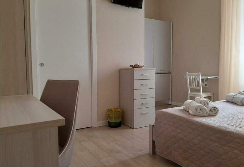 Пансион Affittacamere Stazione Empoli