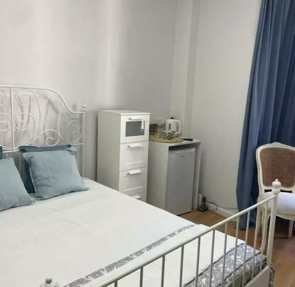 Majatalo Unique Studios Phaneromenis 41   Down Town Nicosia