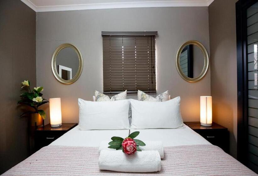 پانسیون Urlyfstyle Cottage 10km From Or Tambo Int Airport