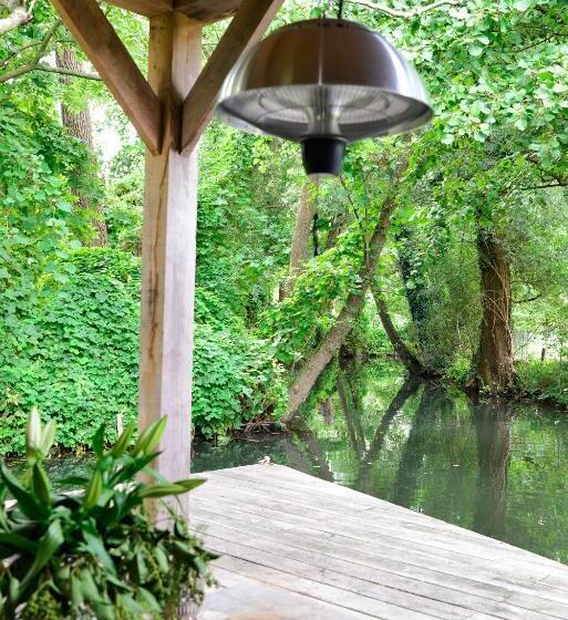 B & B Meet The Dutch