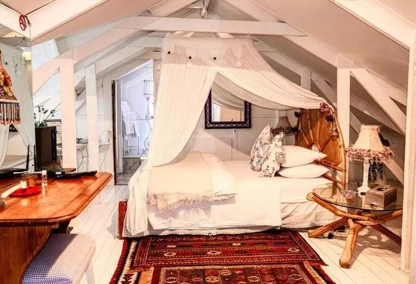 Aamiaismajoitus (B&B) Annies Cottage