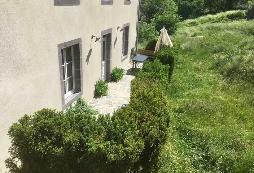 تختخواب و صبحانه Gîte Dompop