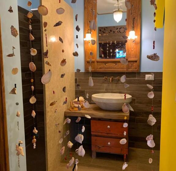 تختخواب و صبحانه La Casa Di Emanuella   Rooms & International Suites