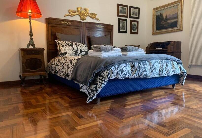 تختخواب و صبحانه La Casa Di Emanuella   Rooms & International Suites