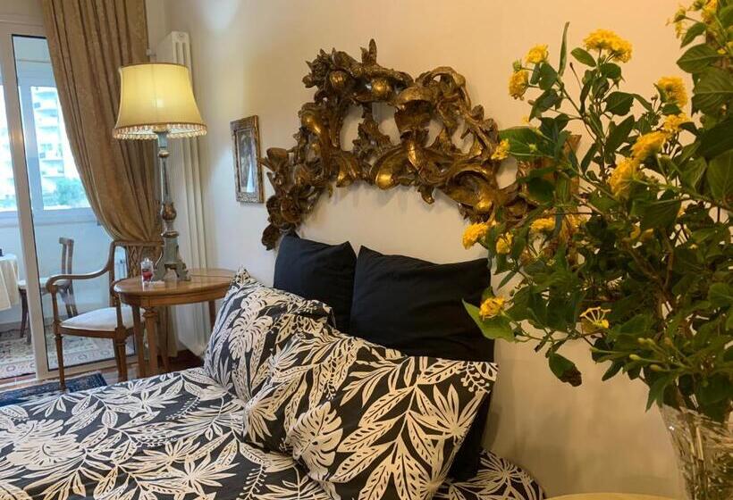 تختخواب و صبحانه La Casa Di Emanuella   Rooms & International Suites