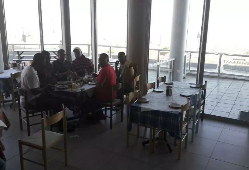 ホテル Sunset 786 Holiday Accom 212