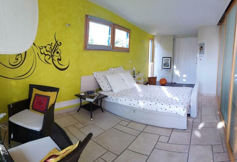 ペンション A L Ombre Des Catalpas