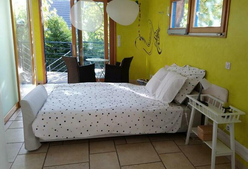 ペンション A L Ombre Des Catalpas