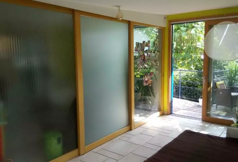 Majatalo A L Ombre Des Catalpas