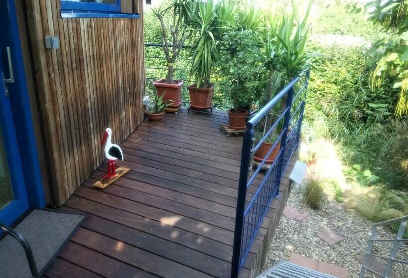 ペンション A L Ombre Des Catalpas