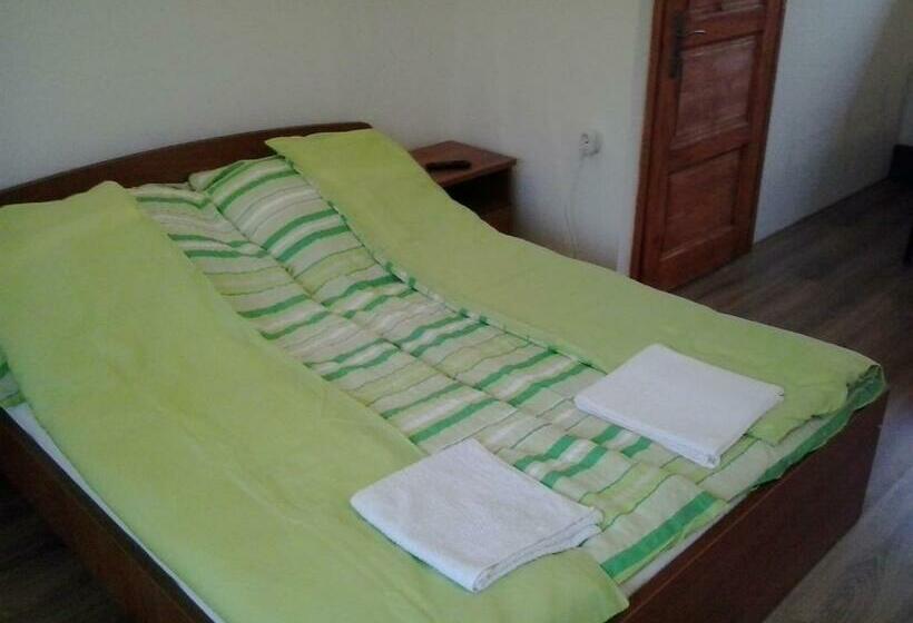 بنسيون Katica Vendégház