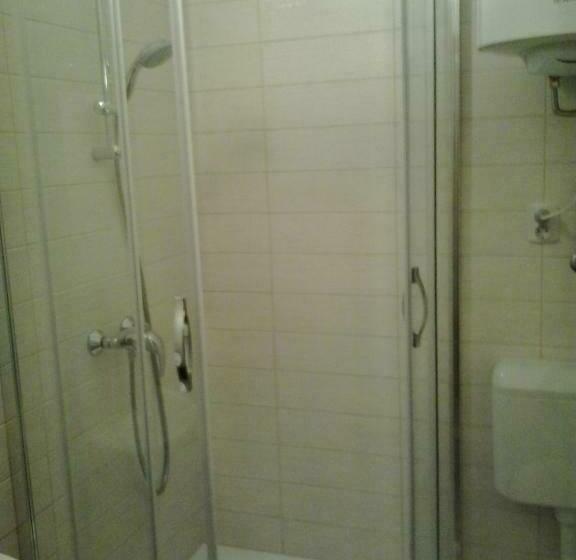 بنسيون Katica Vendégház