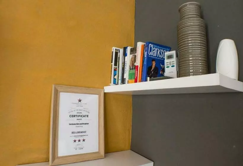 پانسیون Seroloana Guest House