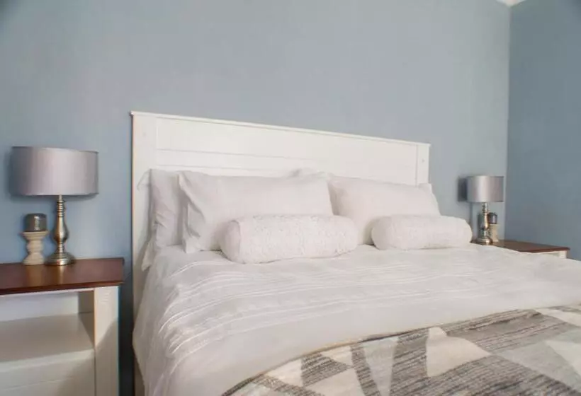 پانسیون Seroloana Guest House