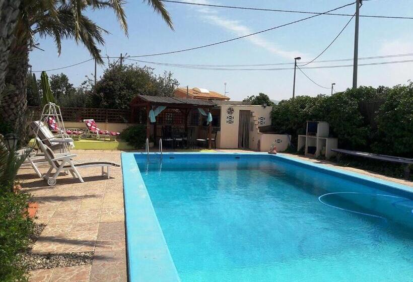 پانسیون Tara Casa Rural