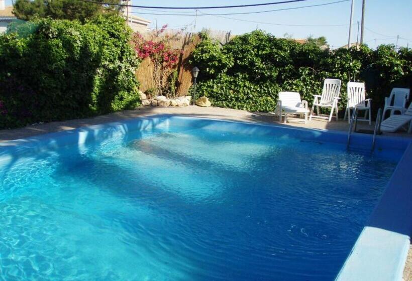 پانسیون Tara Casa Rural