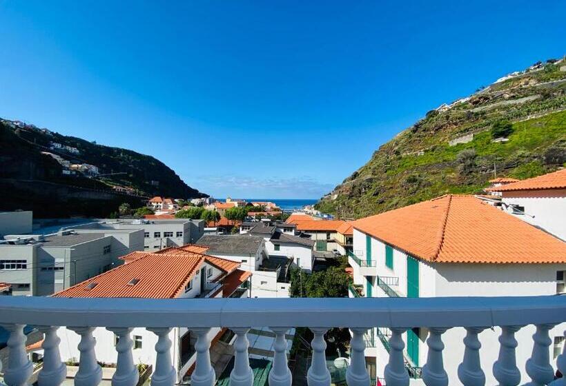 هاستل Vale Mar Guest