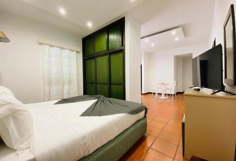 هاستل Vale Mar Guest