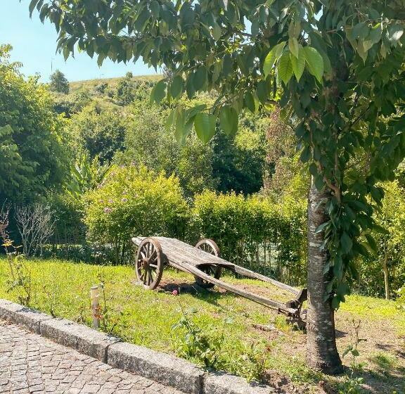 Aamiaismajoitus (B&B) Quarto Familiar Zona Guimaraes