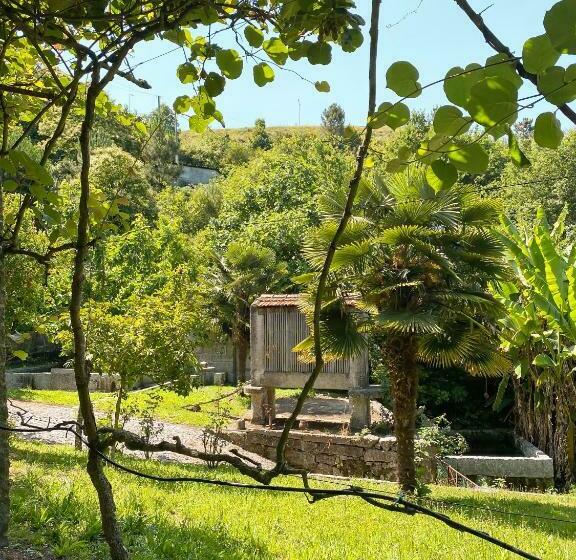 Aamiaismajoitus (B&B) Quarto Familiar Zona Guimaraes