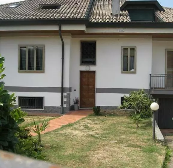 ベッドアンドブレックファースト La Casa Dei Pini