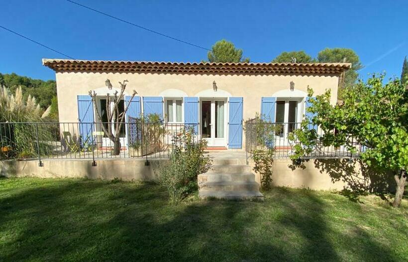 Bed and Breakfast Les Manaux En Provence