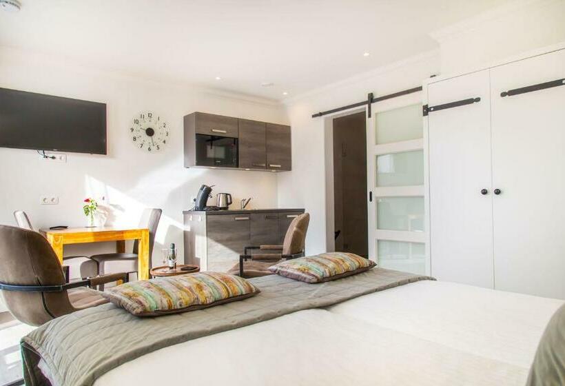 تختخواب و صبحانه Luxe Kamer Chambre Renard Met Eigen Terras