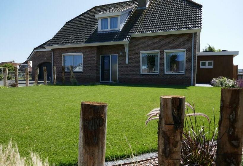 تختخواب و صبحانه Luxe Kamer Chambre Renard Met Eigen Terras